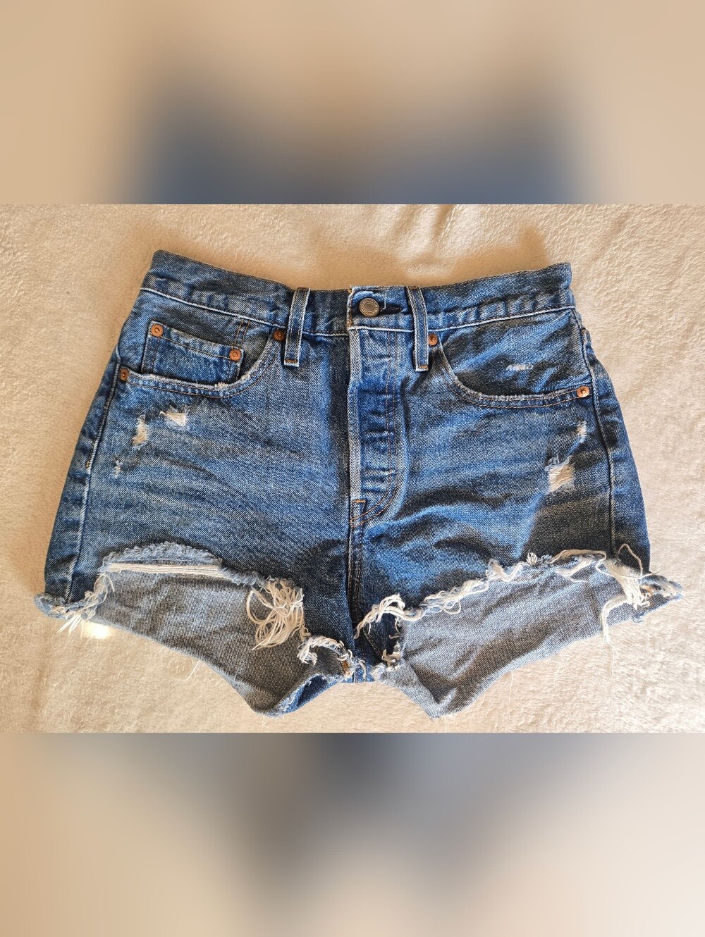 Levi's 501 High-Rise Distressed Denim Shorts Sz 27